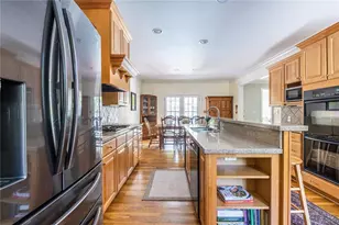 429 Valley Brook Dr NE, Atlanta, GA 30342 - Photo 12