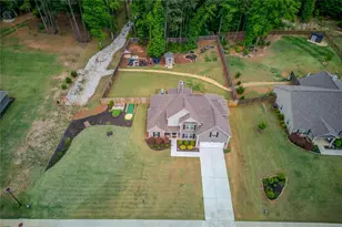 242 Lokeys Cir, Bethlehem, GA 30620 - Photo 2