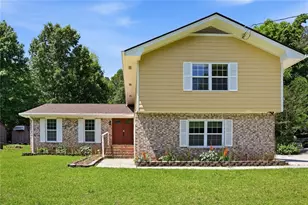 2201 Colonial Oak Way, Stone Mountain, GA 30087 - Photo 1
