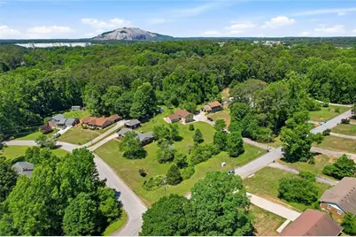 2201 Colonial Oak Way, Stone Mountain, GA 30087 - Photo 34