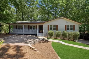408 Riverlake Ct, Woodstock, GA 30188 - Photo 2