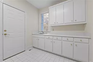 8467 Hearn Rd, Chattahoochee Hills, GA 30268 - Photo 52