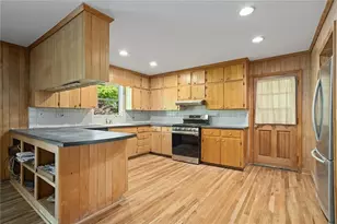 1694 Berkeley Ln NE, Atlanta, GA 30329 - Photo 6