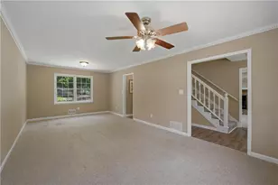 2526 Ashworth Lake Rd, Snellville, GA 30078 - Photo 8