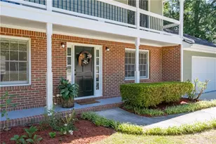 2526 Ashworth Lake Rd, Snellville, GA 30078 - Photo 2