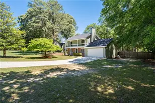 2526 Ashworth Lake Rd, Snellville, GA 30078 - Photo 22