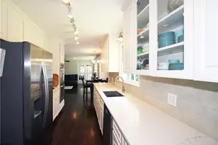 260 E Valley Dr, Marietta, GA 30068 - Photo 14