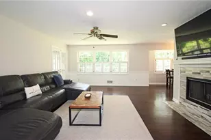 260 E Valley Dr, Marietta, GA 30068 - Photo 8