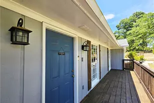 260 E Valley Dr, Marietta, GA 30068 - Photo 4