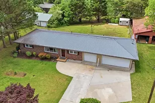 1226 Skyline Dr, Toccoa, GA 30577 - Photo 30