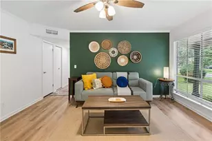2530 Rolling View Dr SE, Smyrna, GA 30080 - Photo 6
