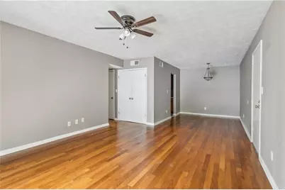 3155 Seven Pines Court #303, Atlanta, GA 30339 - Photo 6