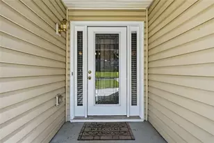 540 Sterling Hill Dr, Lawrenceville, GA 30046 - Photo 2