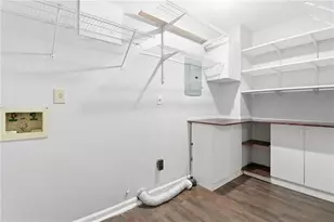 1364 Weatherstone Way NE, Atlanta, GA 30324 - Photo 32