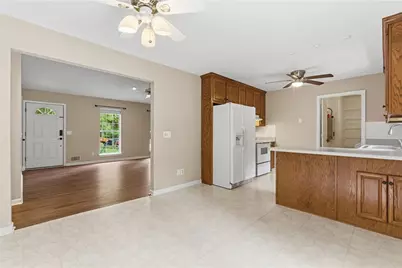 6360 Mountain View Trail, Cumming, GA 30041 - Photo 10