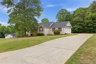 180 Rocky Shoals Trail, Mount Airy, GA 30563 - Photo 1