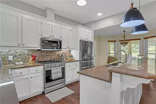2660 Sandy Creek Cir, Loganville, GA 30052 - Photo 12