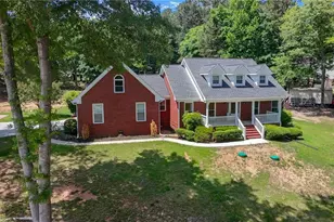 2660 Sandy Creek Cir, Loganville, GA 30052 - Photo 2