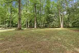 155 Deerfield Cir, Mount Airy, GA 30563 - Photo 32