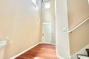 64 Creighton Ln, Marietta, GA 30008 - Photo 2