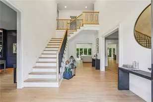 425 Laurel Chase Ct, Sandy Springs, GA 30327 - Photo 2