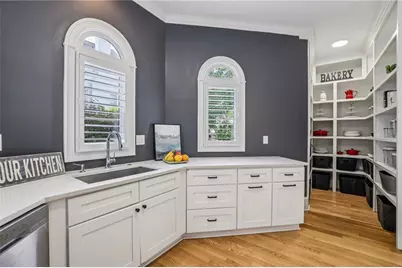 425 Laurel Chase Court, Sandy Springs, GA 30327 - Photo 12
