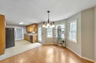 623 Peachtree Dr SE, White, GA 30184 - Photo 6