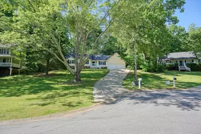 1012 Atherton Lane, Woodstock, GA 30189 - Photo 4
