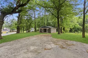 2766 Waters Rd SW, Atlanta, GA 30354 - Photo 4