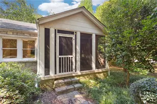 385 Sunset Dr, Athens, GA 30606 - Photo 2