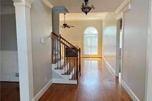 125 Susan Ln, Fayetteville, GA 30215 - Photo 2