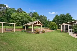 382 Emma Dr, Winder, GA 30680 - Photo 4