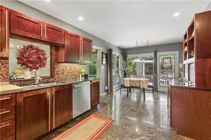 4590 Dudley Ln, Atlanta, GA 30327 - Photo 14