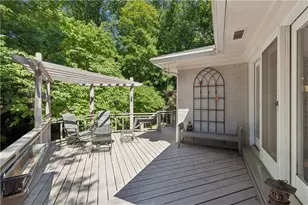 4590 Dudley Ln, Atlanta, GA 30327 - Photo 40