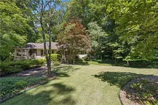 4590 Dudley Ln, Atlanta, GA 30327 - Photo 2