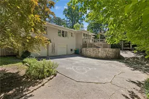 4590 Dudley Ln, Atlanta, GA 30327 - Photo 46