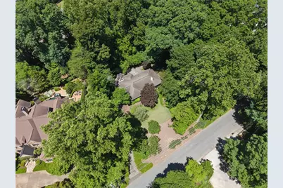 4590 Dudley Lane, Atlanta, GA 30327 - Photo 52