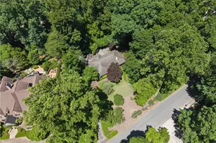 4590 Dudley Ln, Atlanta, GA 30327 - Photo 52