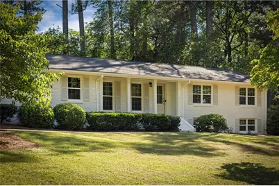 1677 Rochelle Drive, Dunwoody, GA 30338 - Photo 2