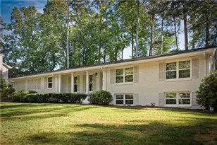 1677 Rochelle Dr, Dunwoody, GA 30338 - Photo 42