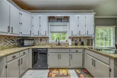 6646 Heathrow Court, Stone Mountain, GA 30087 - Photo 16