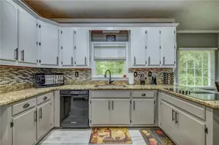 6646 Heathrow Ct, Stone Mountain, GA 30087 - Photo 16