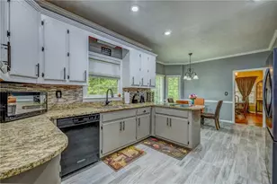 6646 Heathrow Ct, Stone Mountain, GA 30087 - Photo 14