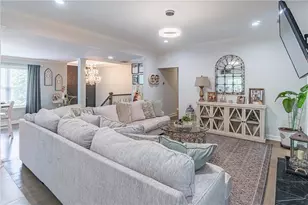2821 Bettis Ct, Marietta, GA 30066 - Photo 12
