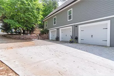 2821 Bettis Court, Marietta, GA 30066 - Photo 4
