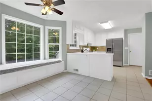 379 Creek Crossing Ct, Grayson, GA 30017 - Photo 14
