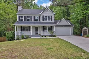 379 Creek Crossing Ct, Grayson, GA 30017 - Photo 2