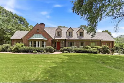 511 Dixon Drive, Gainesville, GA 30501 - Photo 2