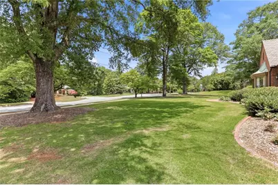 511 Dixon Drive, Gainesville, GA 30501 - Photo 6