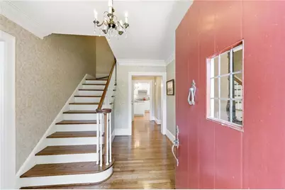511 Dixon Drive, Gainesville, GA 30501 - Photo 8